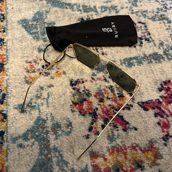 💖Butaby // gold frame hexagon sunglasses BNWOT - Picture 6 of 7